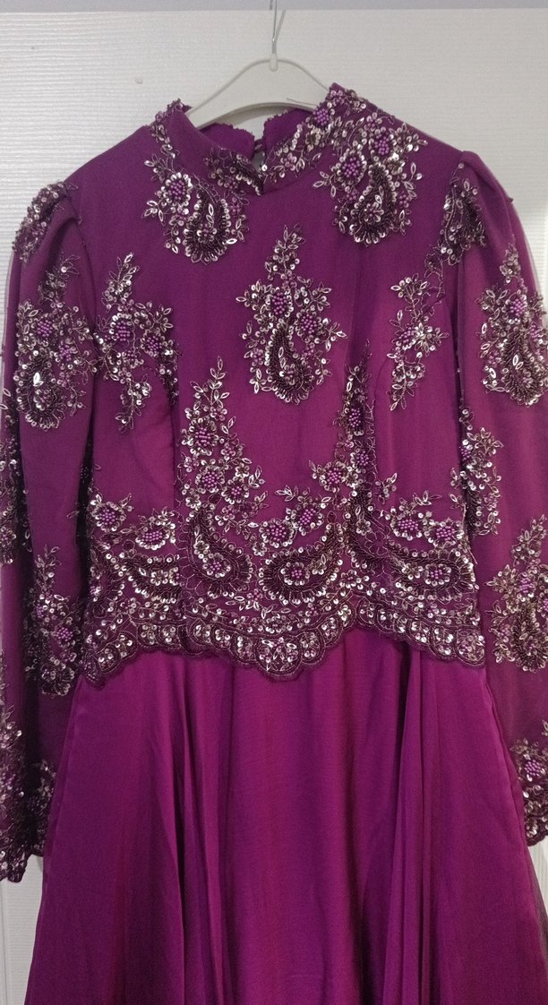 Mor Uzun Kollu İşlemeli Abiye Elbise/ nisanlik - Görsel 2