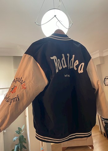 Düğmeli Siyah Baskılı Bomber Ceket - Görsel 2