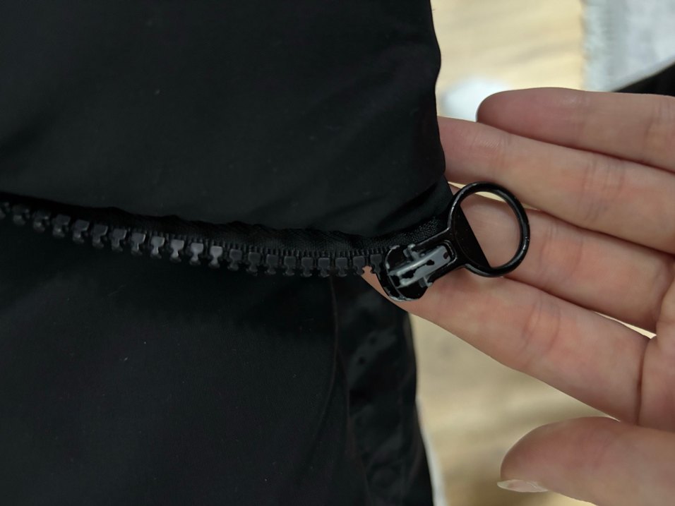 Siyah Fermuarlı Kadın Kışlık Mont - Görsel 4