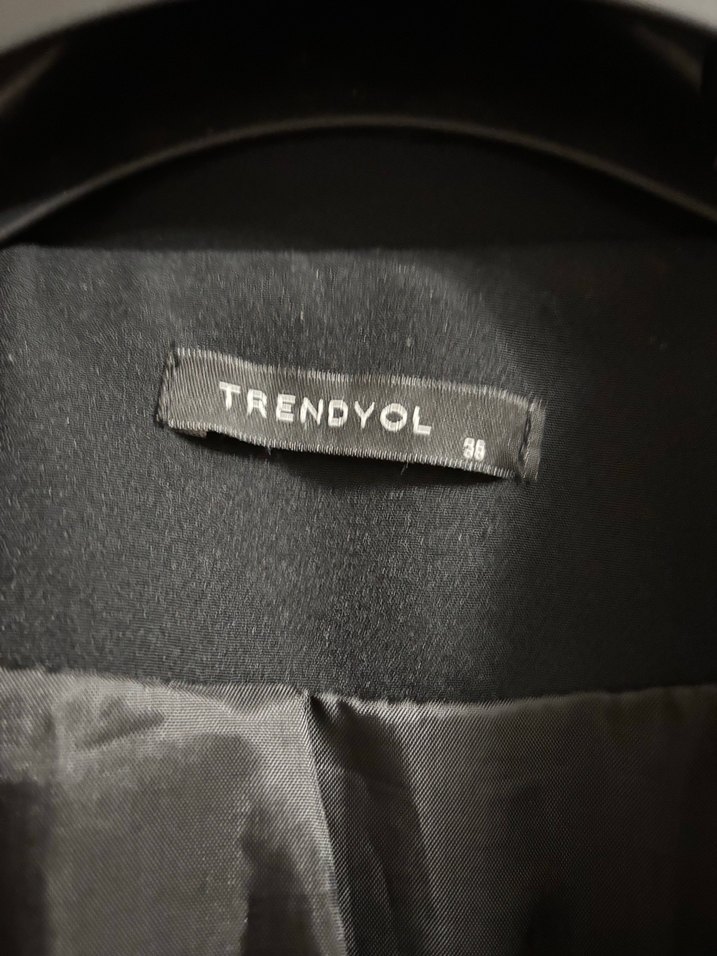 Düğmeli Siyah Midi Ofis Blazeri - Görsel 3