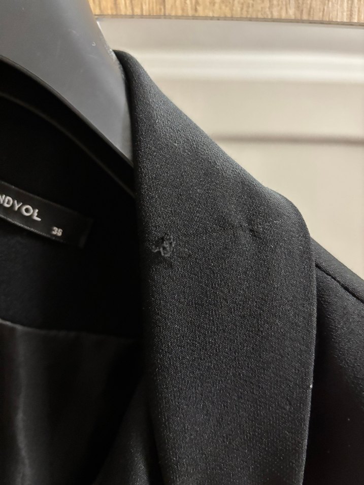 Düğmeli Siyah Midi Ofis Blazeri - Görsel 4