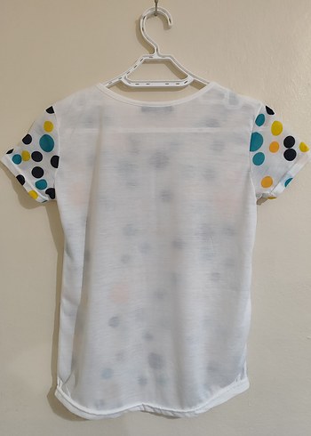 Kadın Renkli Puantiyeli Düğmeli Tişört - Görsel 2