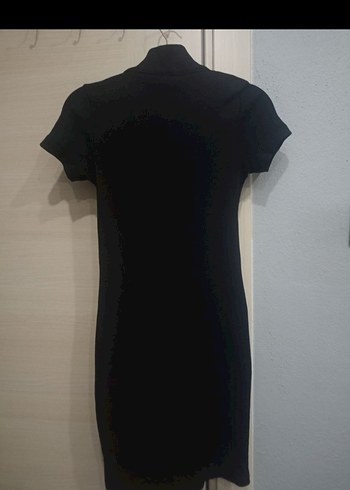 Siyah V Yakalı Kısa Kollu Midi Elbise - Görsel 3