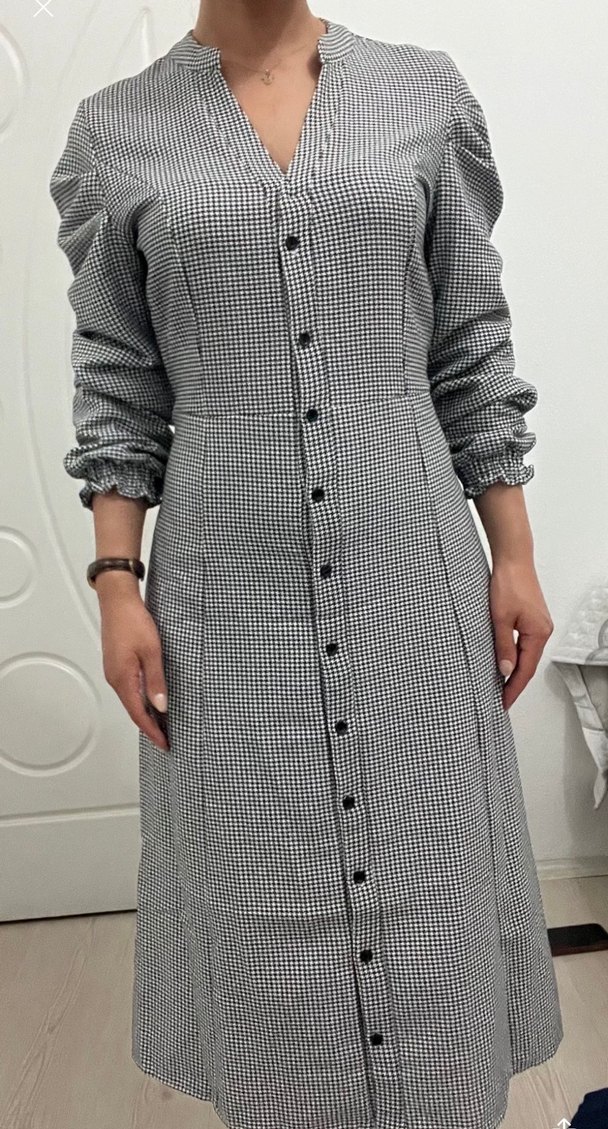 Gri Ekose V Yaka Uzun Kollu Elbise - Görsel 2