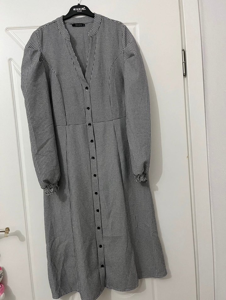 Gri Ekose V Yaka Uzun Kollu Elbise - Görsel 3