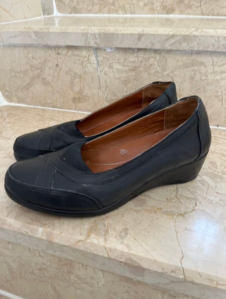 Siyah Tokalı Kadın Dolgu Topuk Babet - Görsel 2