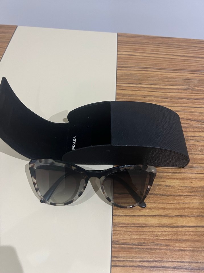 Şeffaf Bej Gri Kadın Güneş Gözlüğü - Görsel 2