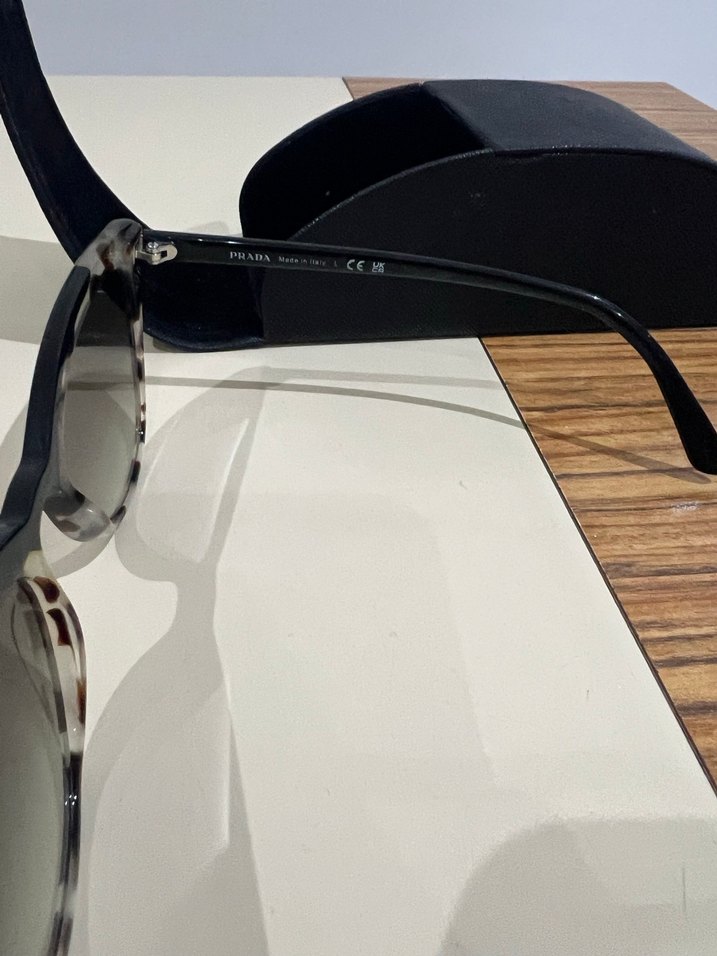 Şeffaf Bej Gri Kadın Güneş Gözlüğü - Görsel 4