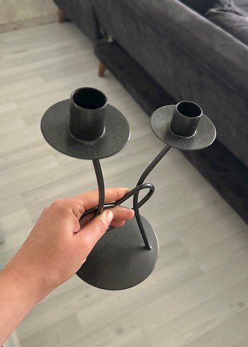 Kalpli Siyah Metal Şamdan - Görsel 2