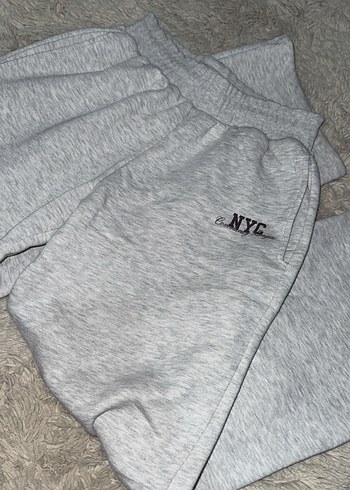 Gri Peluş Detaylı Bol Kesim Kadın Eşofman - Görsel 2