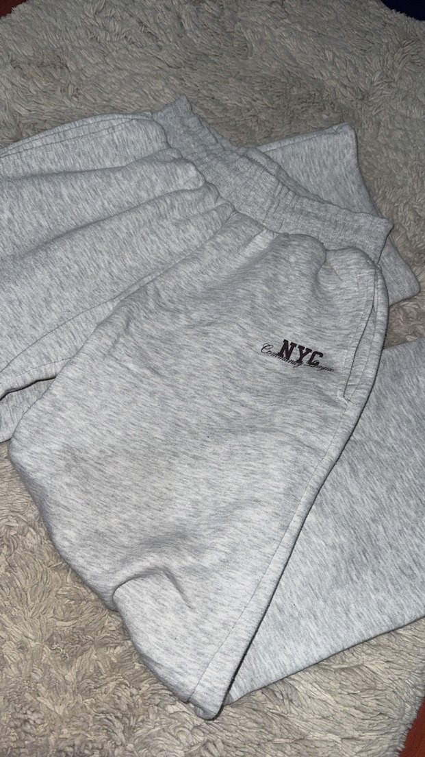 Gri Peluş Detaylı Bol Kesim Kadın Eşofman - Görsel 2