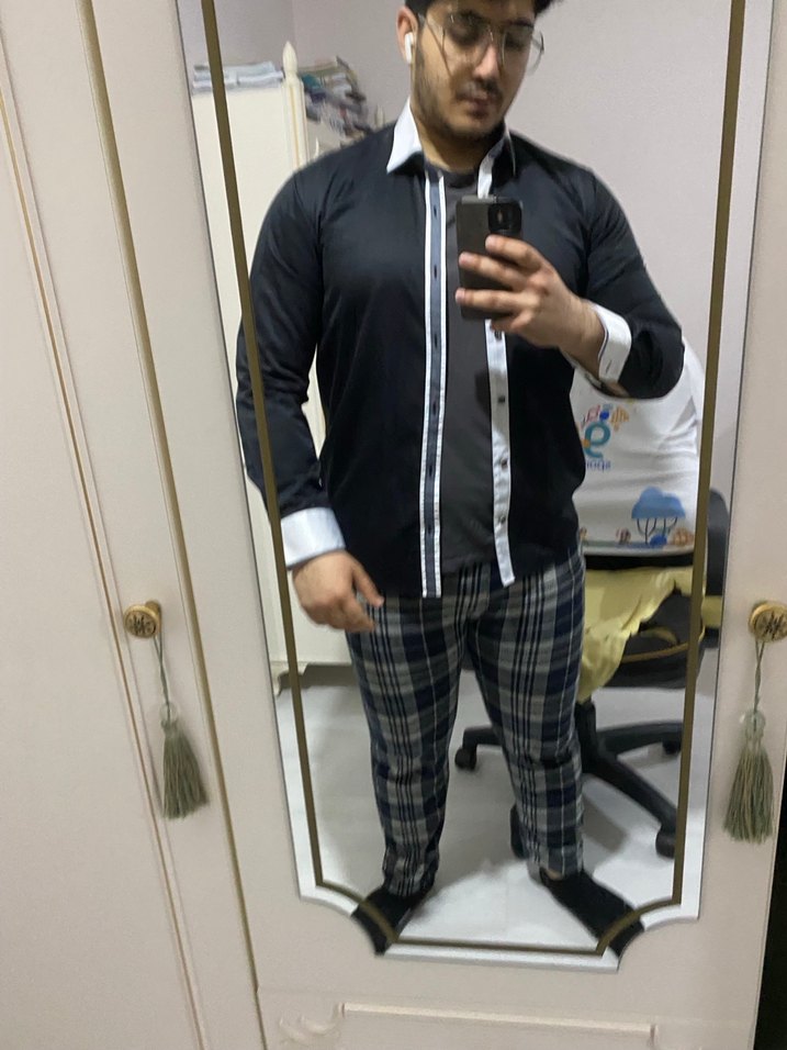 Düğmeli Siyah Erkek Gömlek - Görsel 3