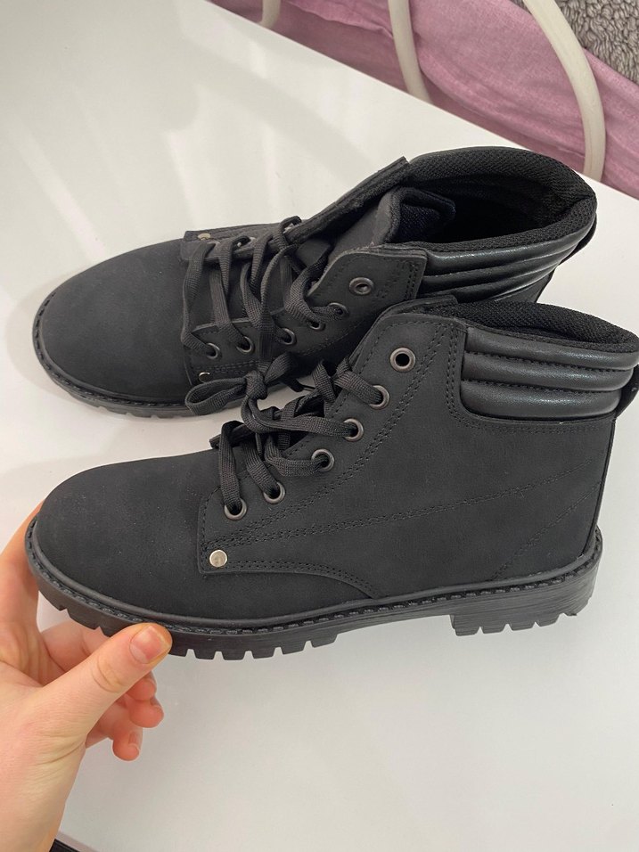 Siyah Süet Bağcıklı Kadın Dolgu Topuk Bot - Görsel 2