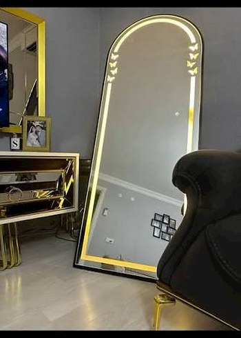 Altın Renkli Işıklı Dikdörtgen Ayna - Görsel 8