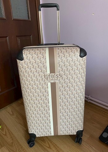 Guess büyük boy valiz bavul - Görsel 2