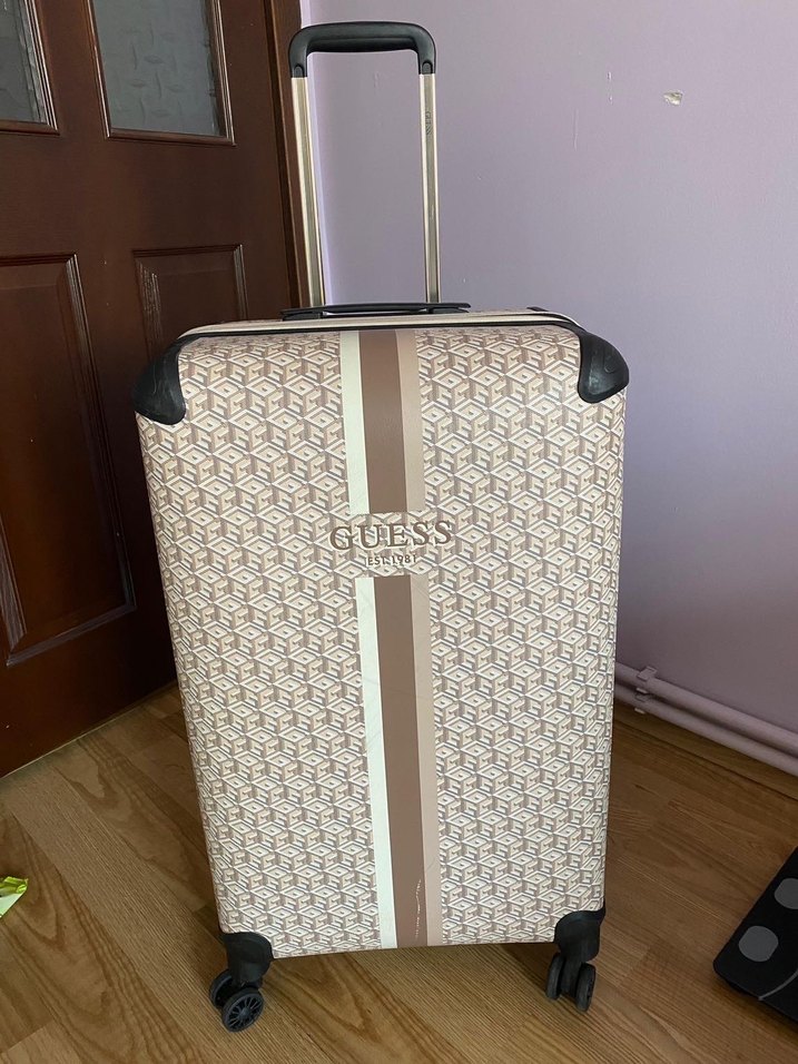 Guess büyük boy valiz bavul - Görsel 2