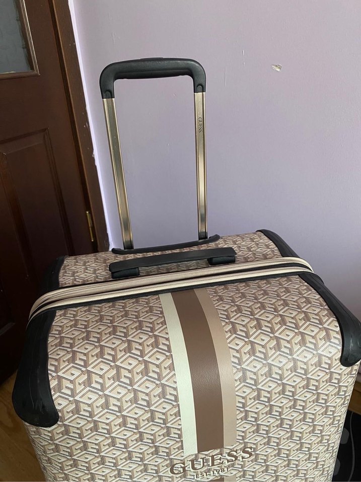 Guess büyük boy valiz bavul - Görsel 5