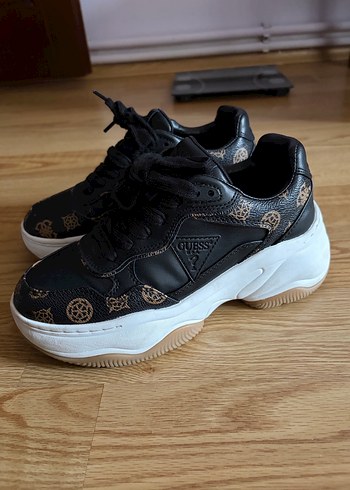 Orijinal Guess Spor Ayakkabı - Görsel 2