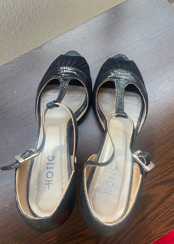 Hotiç Klasik Siyah Yılan Desenli Tokalı Topuklu Ayakkabı - Görsel 4