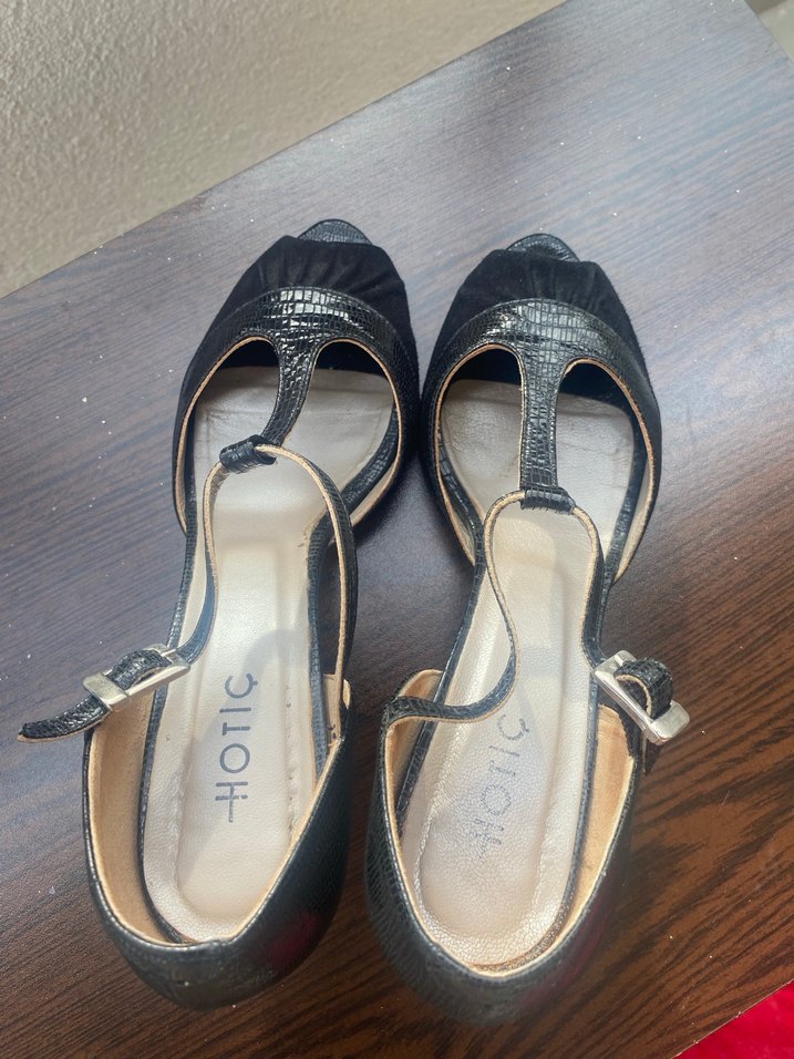 Hotiç Klasik Siyah Yılan Desenli Tokalı Topuklu Ayakkabı - Görsel 4