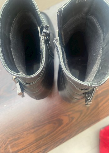 Elle Siyah Hakiki El Yapımı İtalyada Design Edilmiş Kadın Bot - Görsel 5