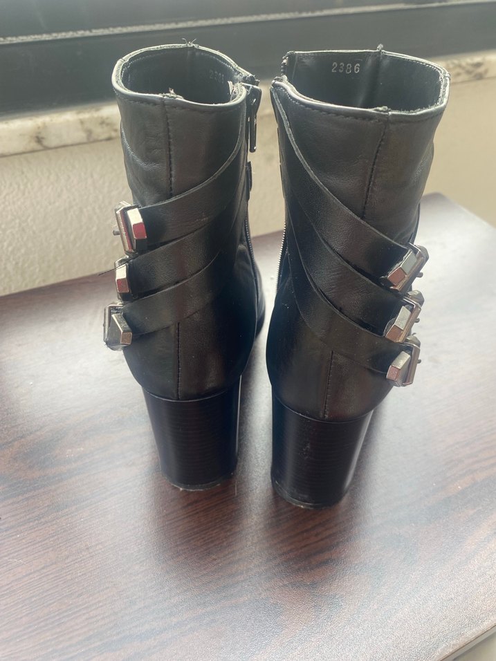 Elle Siyah Hakiki El Yapımı İtalyada Design Edilmiş Kadın Bot - Görsel 4