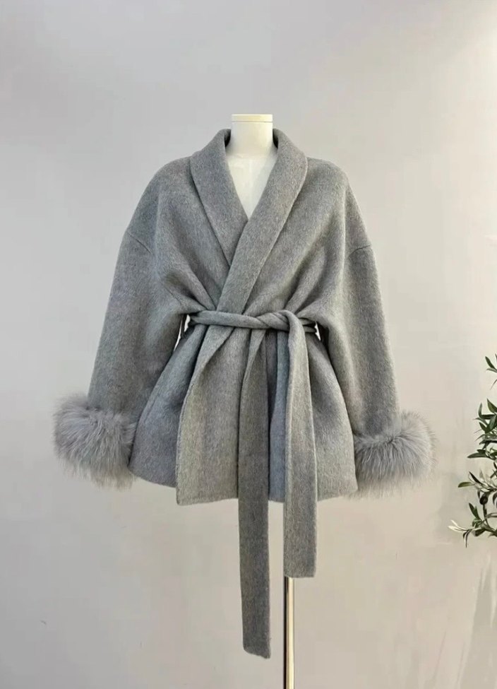 İthal - Grace Model Gri Kürk Detaylı Ceket L Beden  - Görsel 2