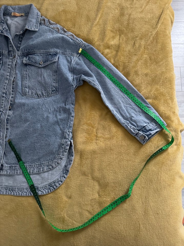 Düğmeli Gri Nakışlı Kadın Kot Ceket - Görsel 2