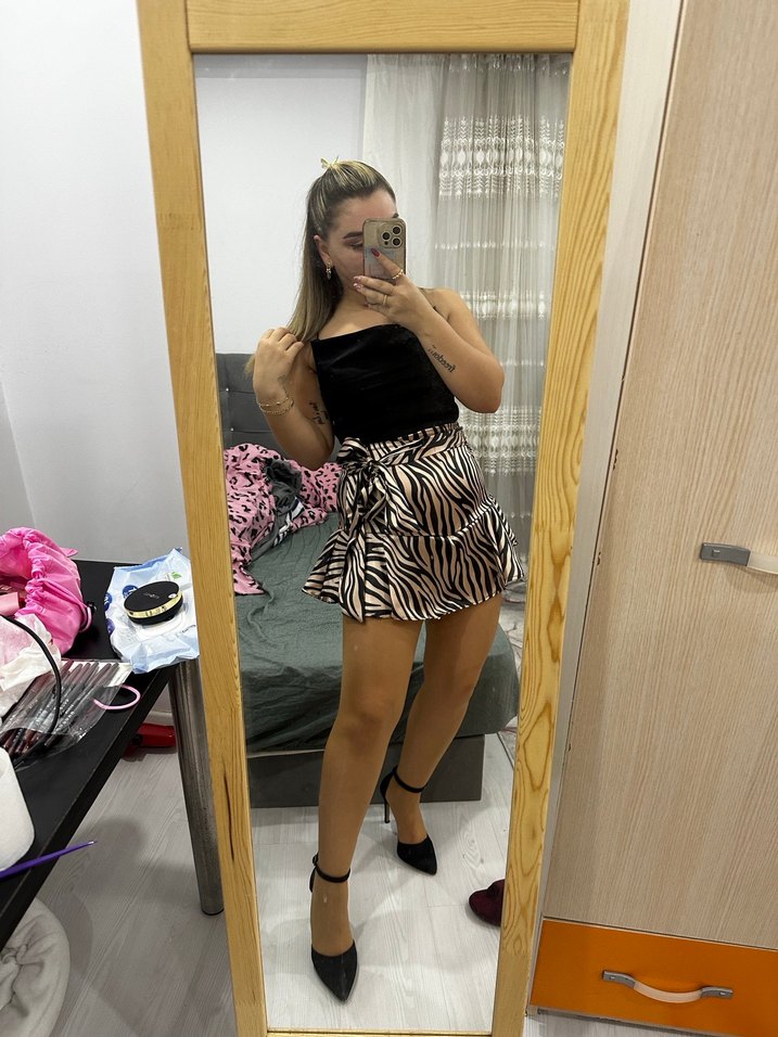 Drapeli Zebra Desenli Mini Etek - Görsel 4