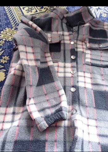 Düğmeli Uzun Kollu Kadın Gömlek - Görsel 4