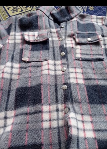 Düğmeli Uzun Kollu Kadın Gömlek - Görsel 2