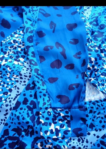 Düğmeli Mavi Desenli Uzun Kadın Tunik - Görsel 2