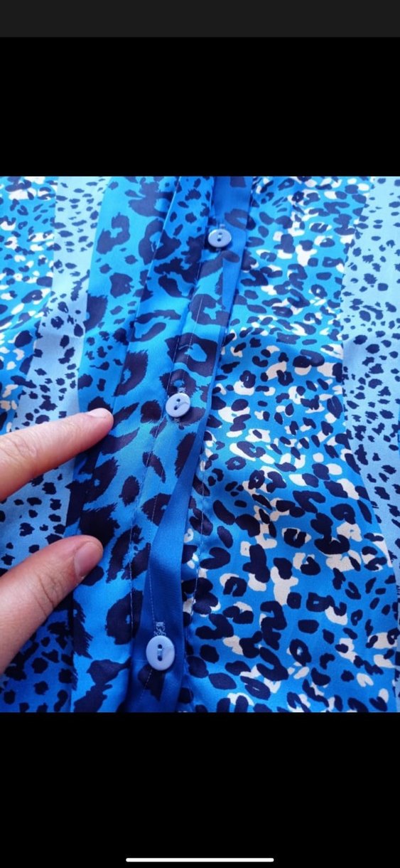 Düğmeli Mavi Desenli Uzun Kadın Tunik - Görsel 3