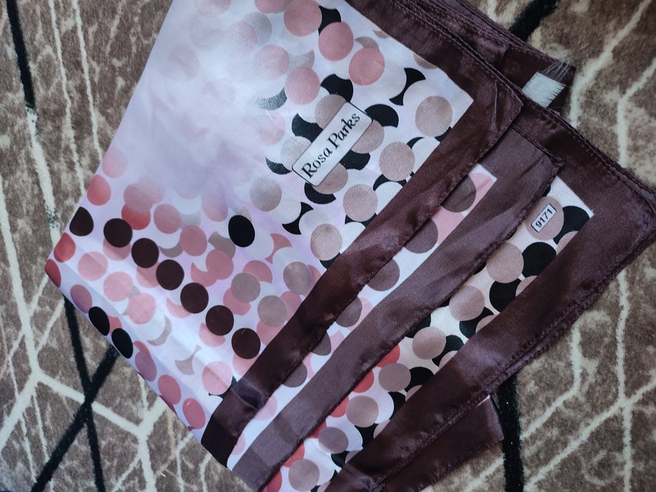 Pudra Pembe Siyah Puantiyeli Hafif Şal — görsel 2/2