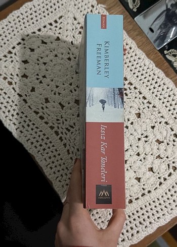 Kışız Kar Taneleri - Kimberley Freeman - Görsel 2