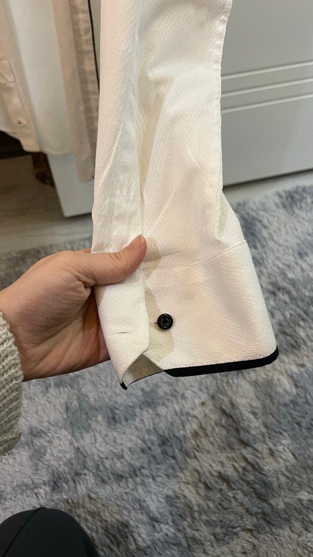 Beyaz Düğmeli Erkek Gömlek - Görsel 4