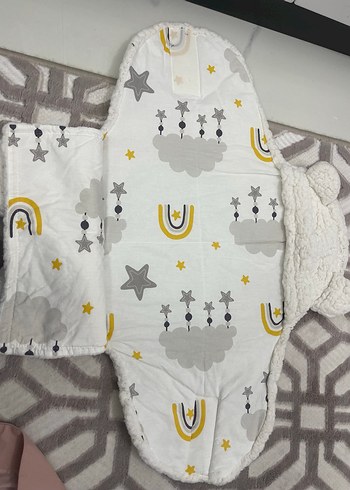 Beyaz Desenli Bebek Battaniyesi - Görsel 2