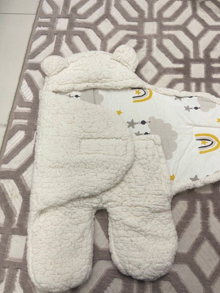 Beyaz Desenli Bebek Battaniyesi - Görsel 4