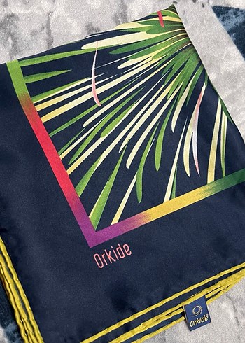 Bordo Pilili Kadın eşarp- Piramit - Görsel 9