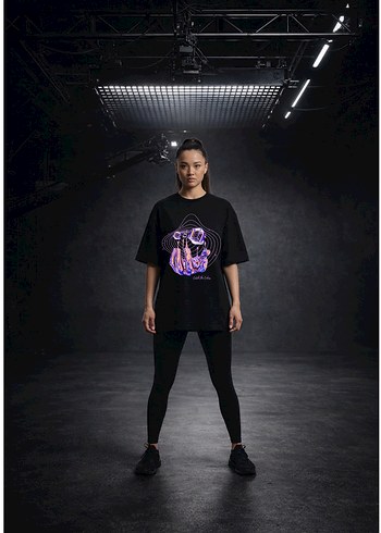 SİYAH UNISEX BASKILI OWERSİZE TİŞÖRT - Görsel 3