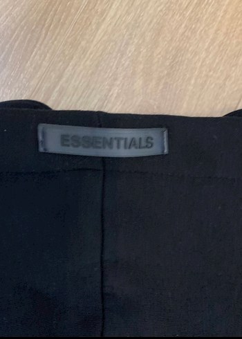 Siyah Essentials hoodie - Görsel 4