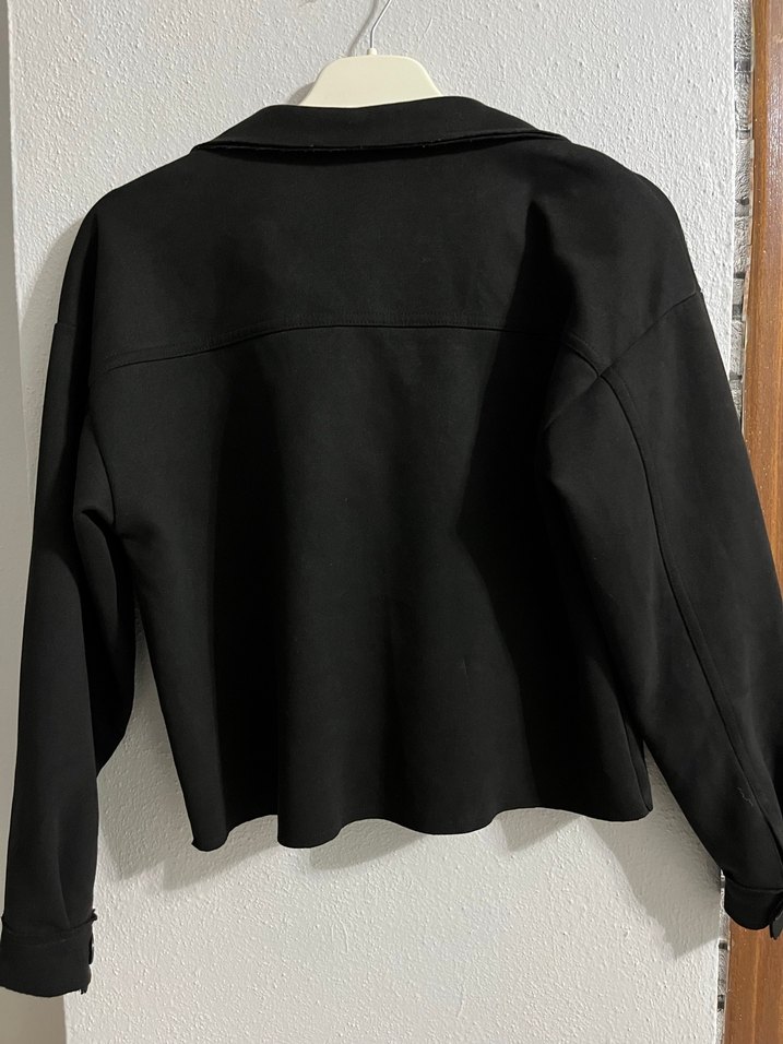 Düğmeli Siyah Süet Kısa Kadın Ceket - Görsel 2