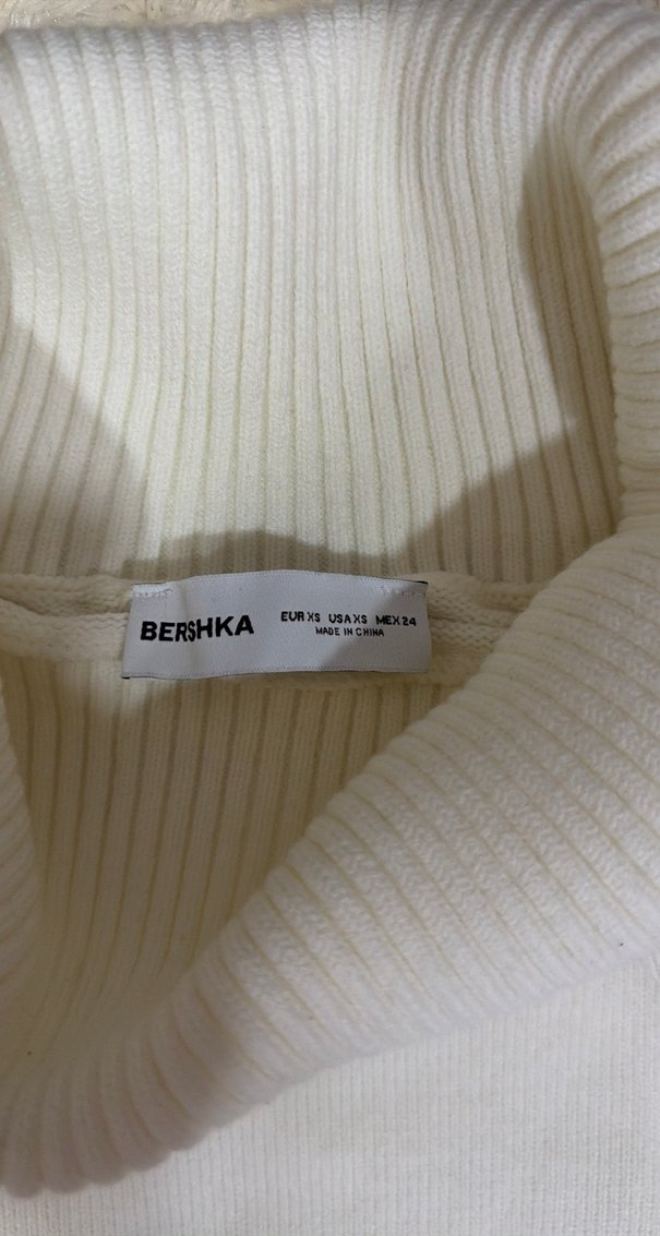 Beyaz Kadın Triko Tekne Yaka Kazak - Görsel 2