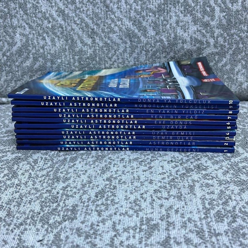 Uzaylı Astronotlar kitap serisi - Görsel 2