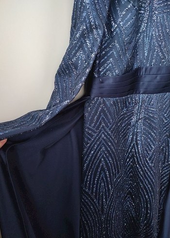 Uzun Kollu Lacivert Parlak Abiye Elbise - Görsel 5