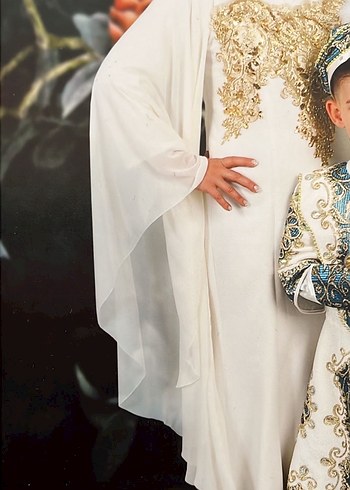 Uzun Beyaz İşlemeli Kadın Abiye Elbise - Görsel 5