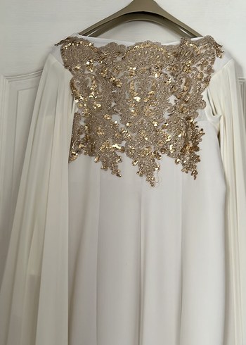 Uzun Beyaz İşlemeli Kadın Abiye Elbise - Görsel 3