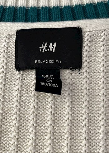 Beyaz V Yaka Örgü Kadın Süveter - Görsel 2