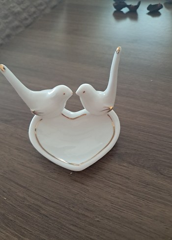 Kalpli Tabakta Beyaz Kuş Figürleri - Görsel 2