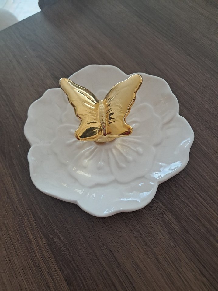 Beyaz Çiçekli Modern tabak - Görsel 2